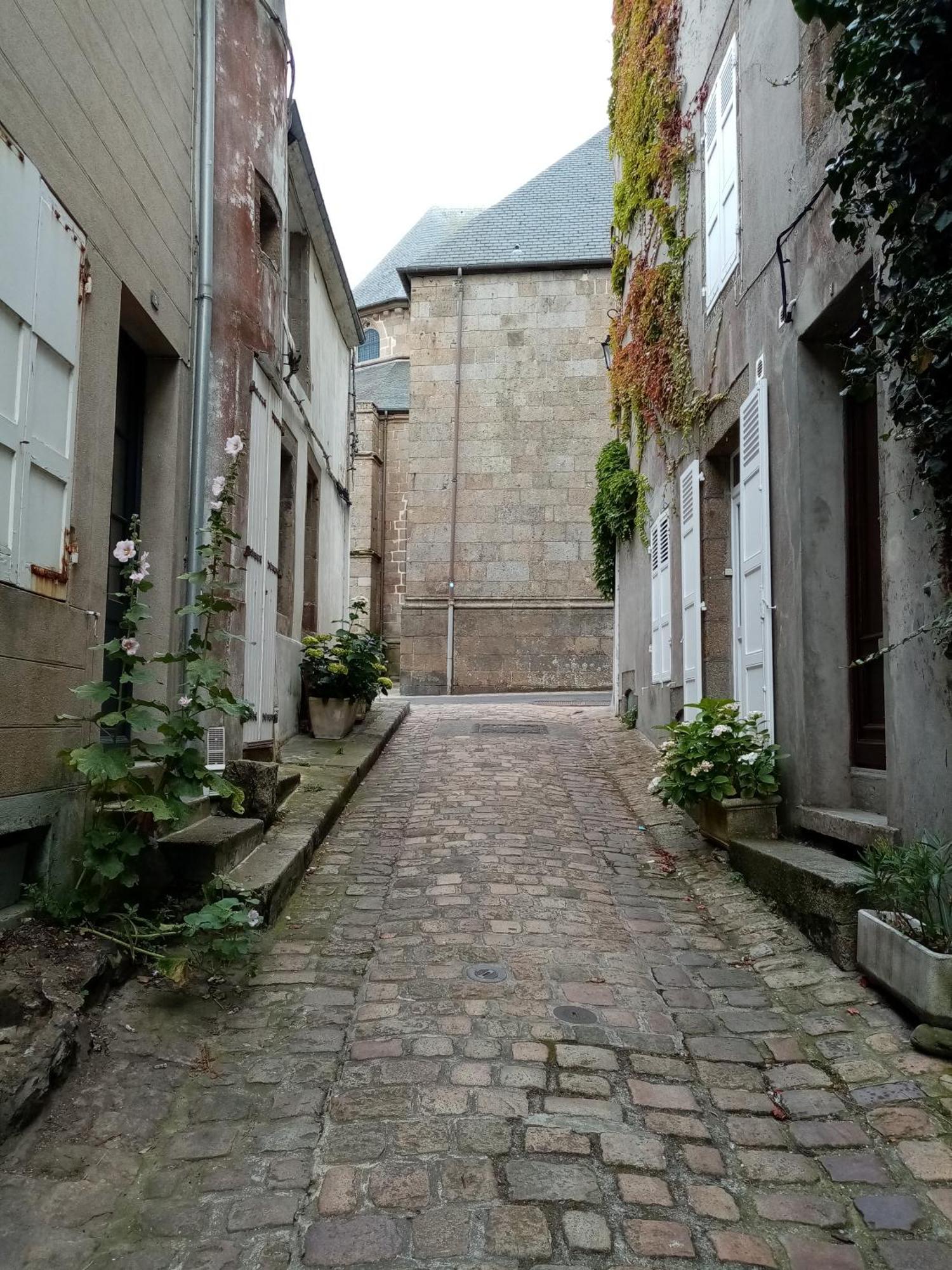 La Maison De Juliette Granville Buitenkant foto